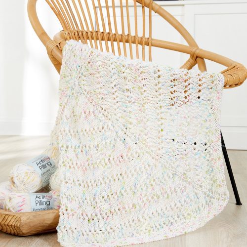 EverydayDots LaceStripeBlanket 2