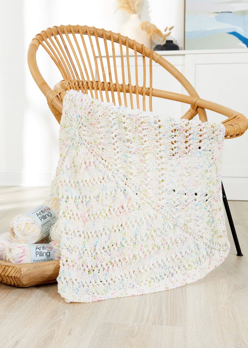 EverydayDots LaceStripeBlanket 2